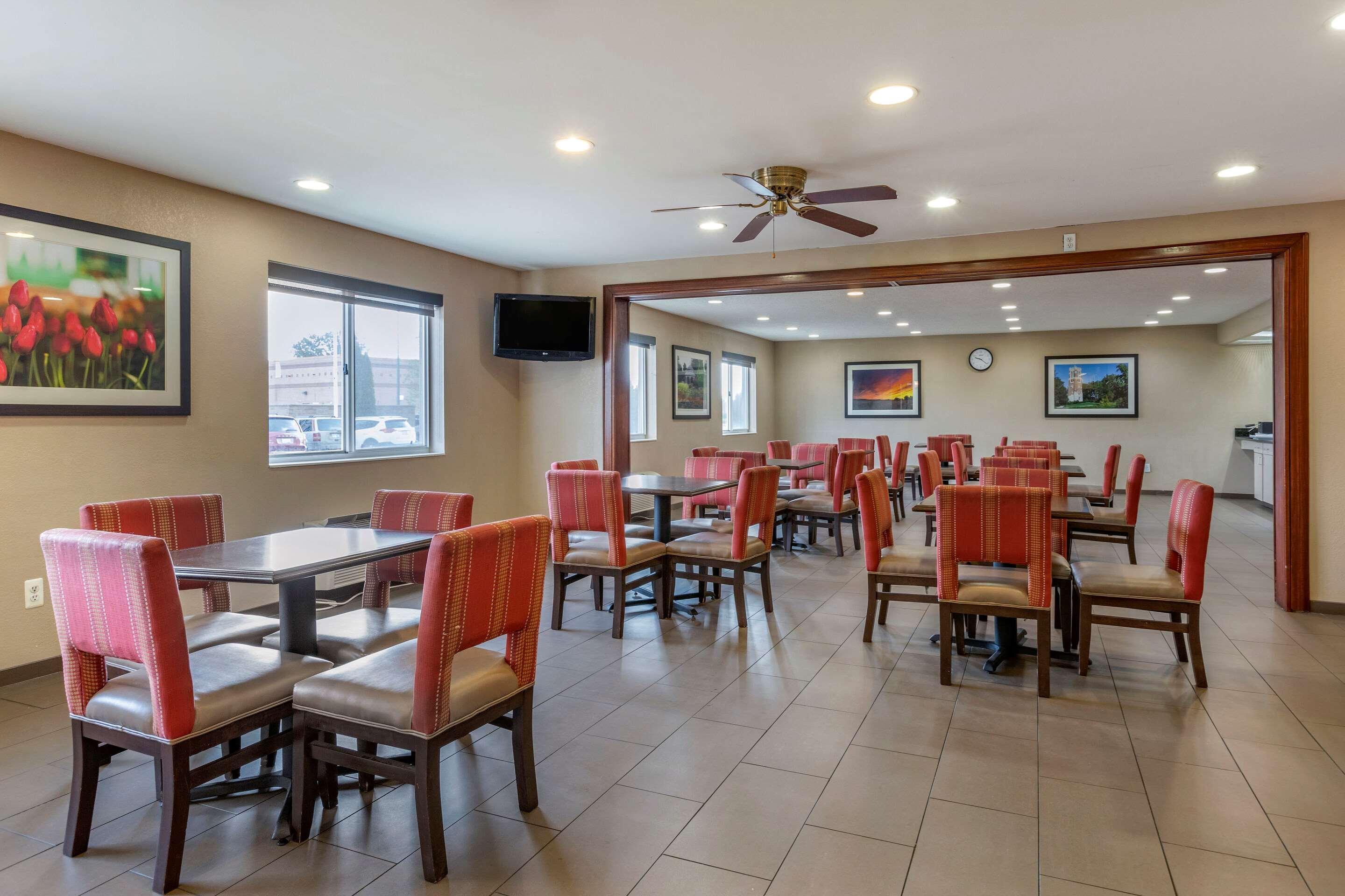 Comfort Inn & Suites Dimondale - Lansing Buitenkant foto
