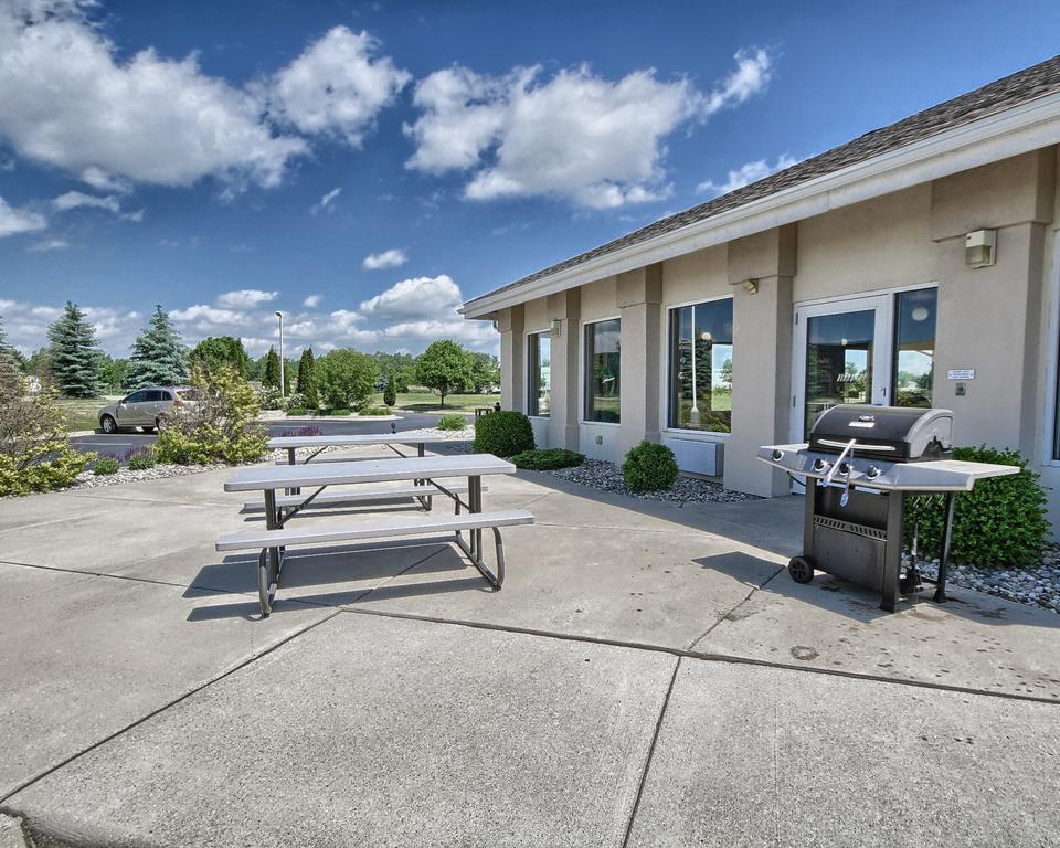 Comfort Inn & Suites Dimondale - Lansing Buitenkant foto