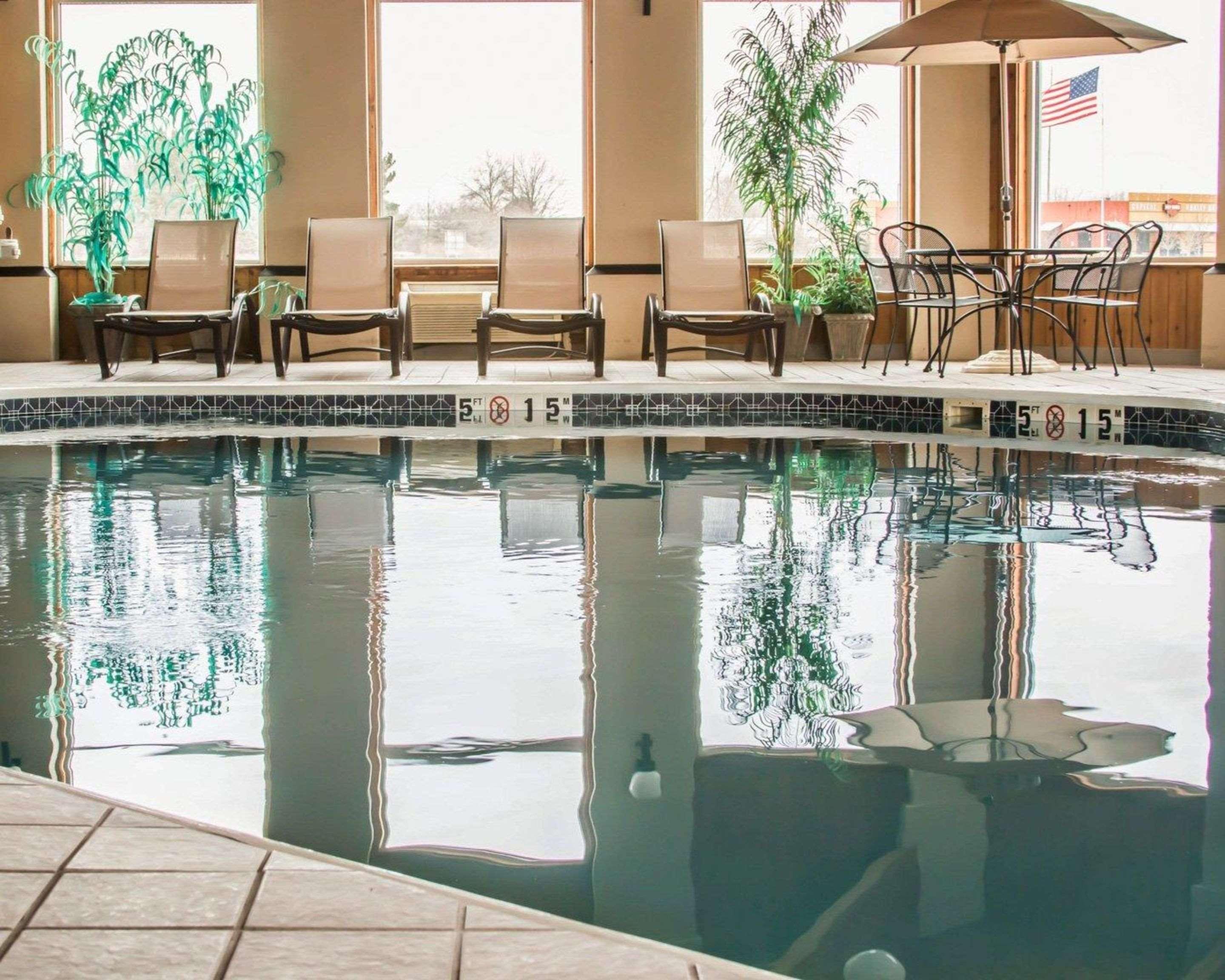 Comfort Inn & Suites Dimondale - Lansing Buitenkant foto